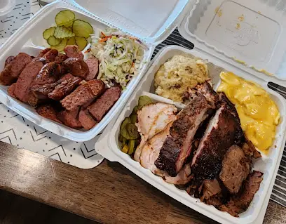 Hall's Deli and BBQ